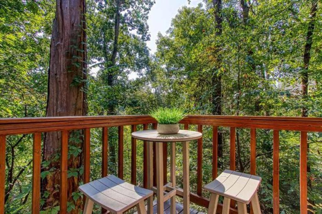 The Family Stone Luxe Cabin Sleeps 12 Hot Tub Dogfriendly Dollywood Пиджен-Фордж Экстерьер фото