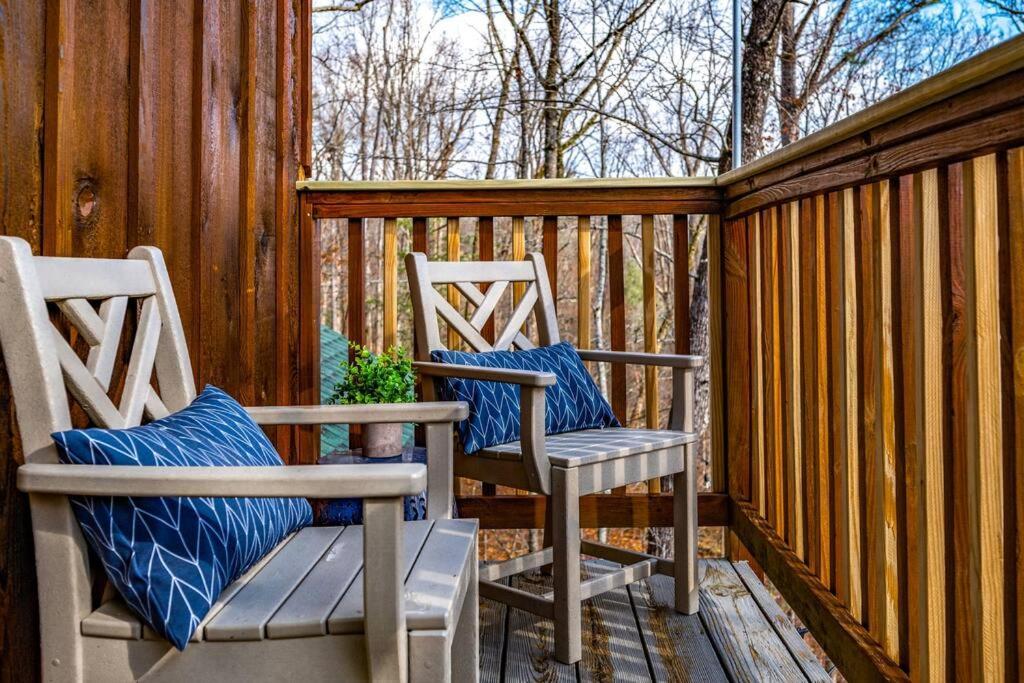The Family Stone Luxe Cabin Sleeps 12 Hot Tub Dogfriendly Dollywood Пиджен-Фордж Экстерьер фото