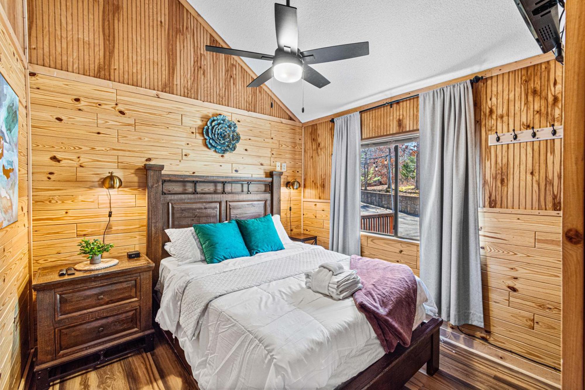 The Family Stone Luxe Cabin Sleeps 12 Hot Tub Dogfriendly Dollywood Пиджен-Фордж Экстерьер фото