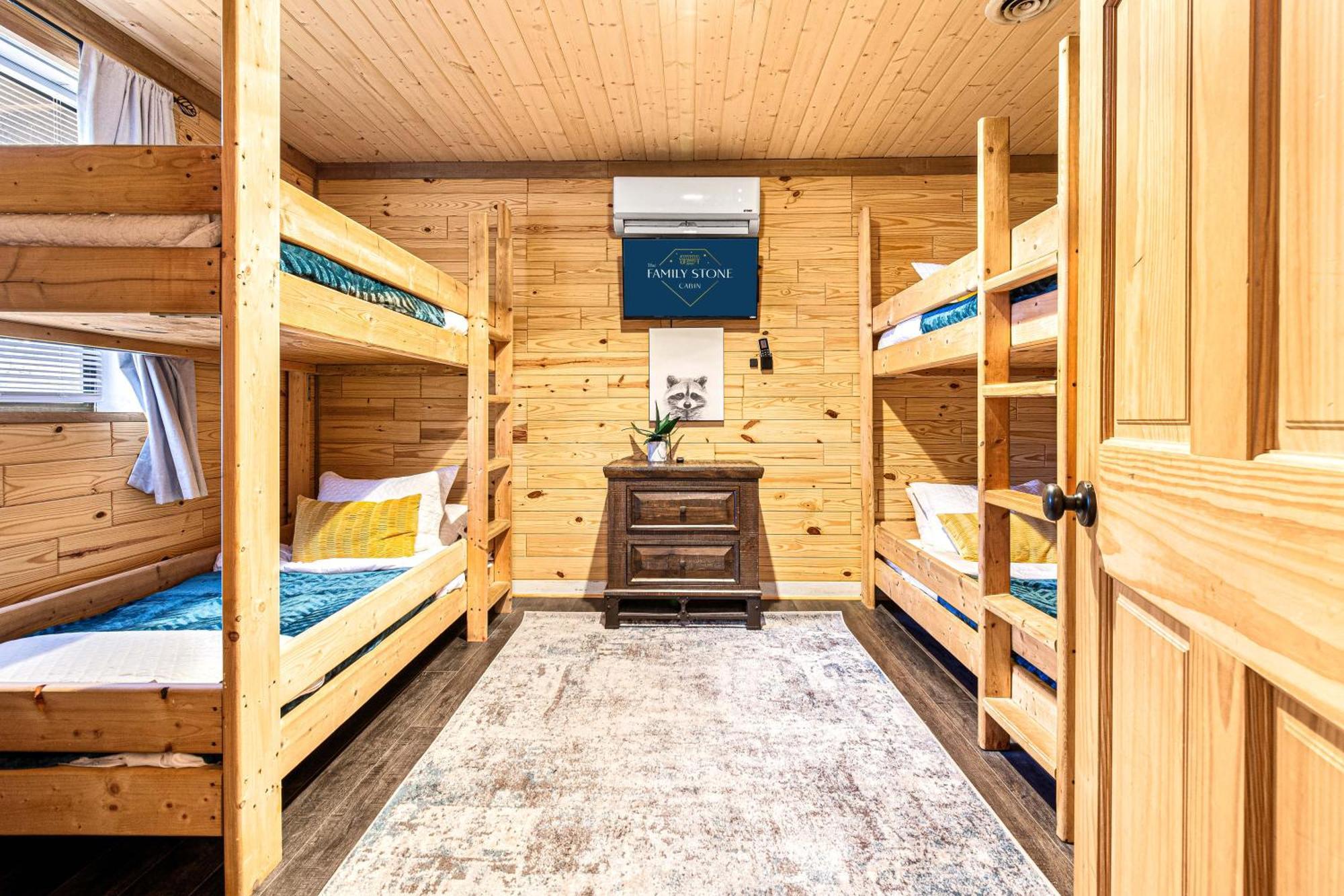 The Family Stone Luxe Cabin Sleeps 12 Hot Tub Dogfriendly Dollywood Пиджен-Фордж Экстерьер фото