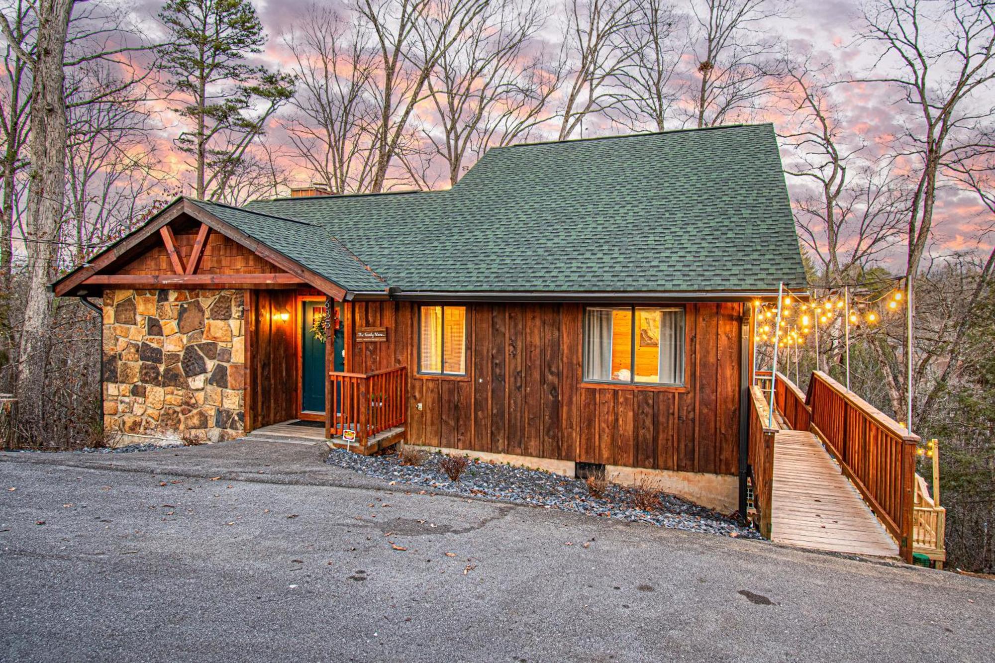 The Family Stone Luxe Cabin Sleeps 12 Hot Tub Dogfriendly Dollywood Пиджен-Фордж Экстерьер фото